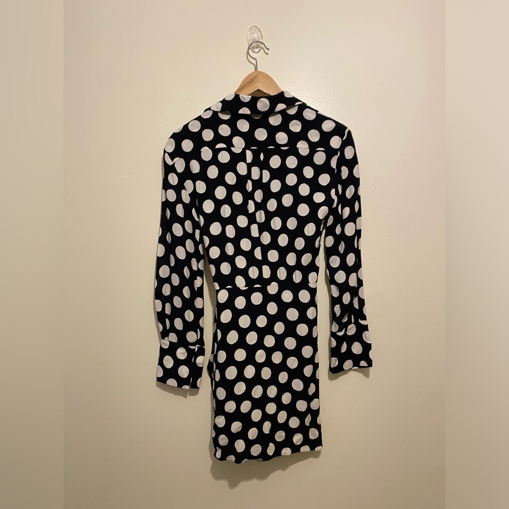 Zara Black and White Polka Dot Wrap mini dress. Size Xs. Style 7903/052/064 - Picture 5 of 10